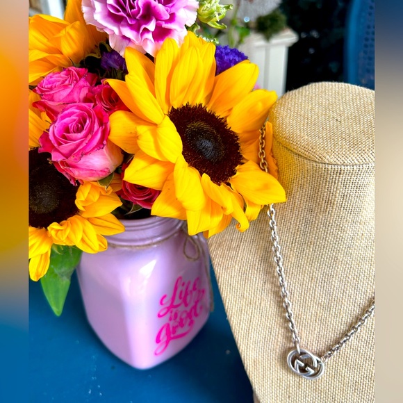 COPY - Amazing Gucci Luxury Statement Logo Necklace 🌸🌺🌷 - Picture 1 of 3